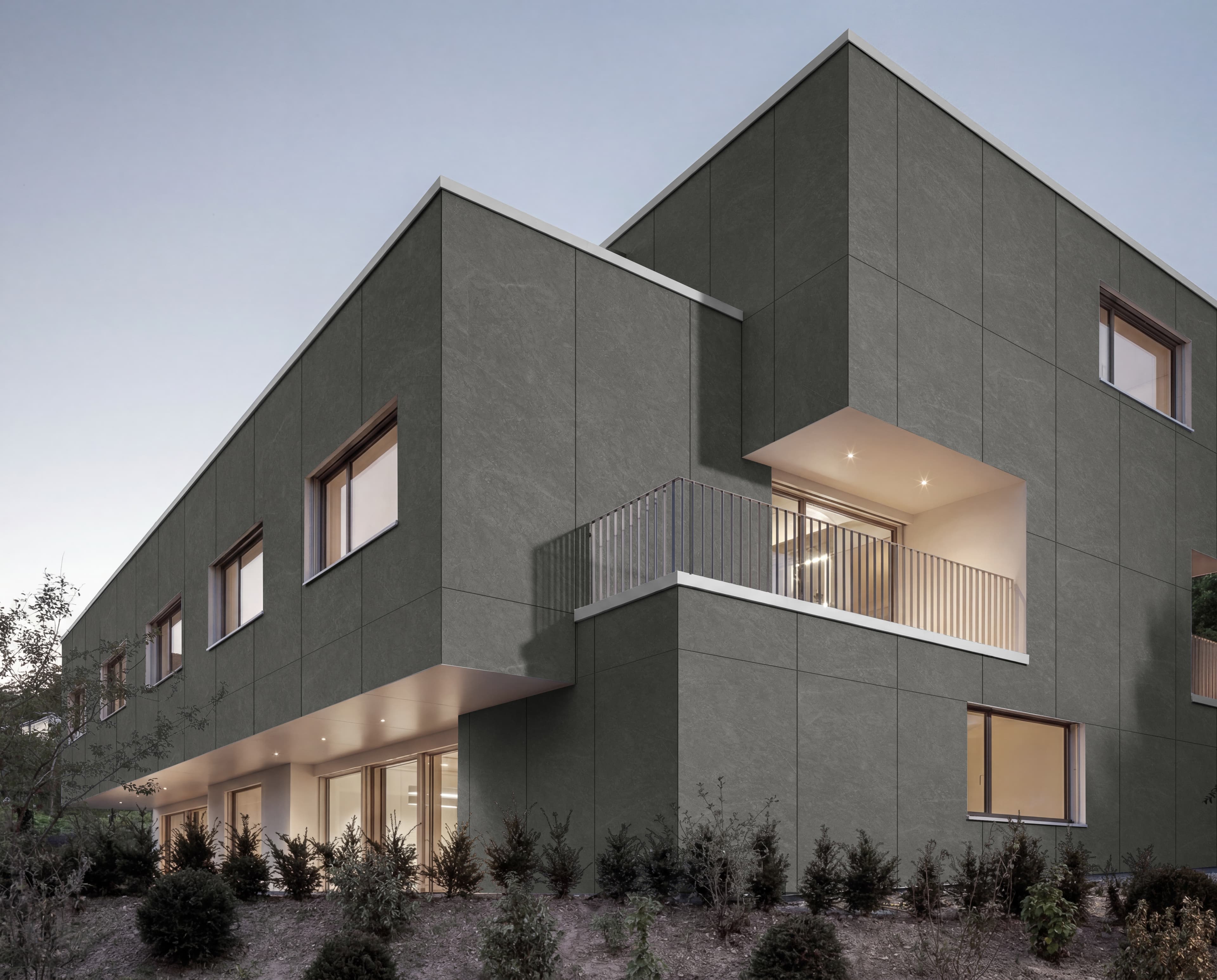 Drift grigio tile panel